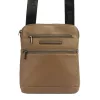 Pierre Cardin IZA364 3744 drapp férfi oldaltáska 25,5 x 21 x 5 cm