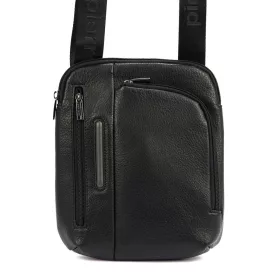   Pierre Cardin IZA364 3746 fekete férfi válltáska 26 x 22 x 5 cm