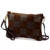 Luka 26-005 sötétbarna női bőr oldaltáska 27 x 19 x 6 cm