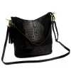 Luka 26-027 CROCO női, fekete krokodil mintás bőr válltáska 26 x 26 x 16 cm