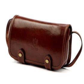   Florence 58 barna női fényes bőr oldaltáska 20 x 15 x 7 cm