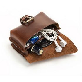   Blázek & Anni selyemfényű fekvő bőr övtáska 15,5 x 10 cm