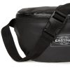 Eastpak Springer Topped Black övtáska