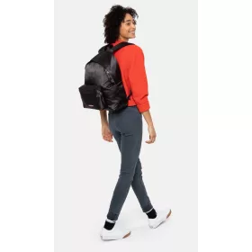   Eastpak Padded Pak'R Satin Black fényes szatén hátizsák