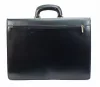 Maxmoda Giorgio tripla rekeszes V fedeles férfi olasz bőr aktatáska 40 x 29 cm.